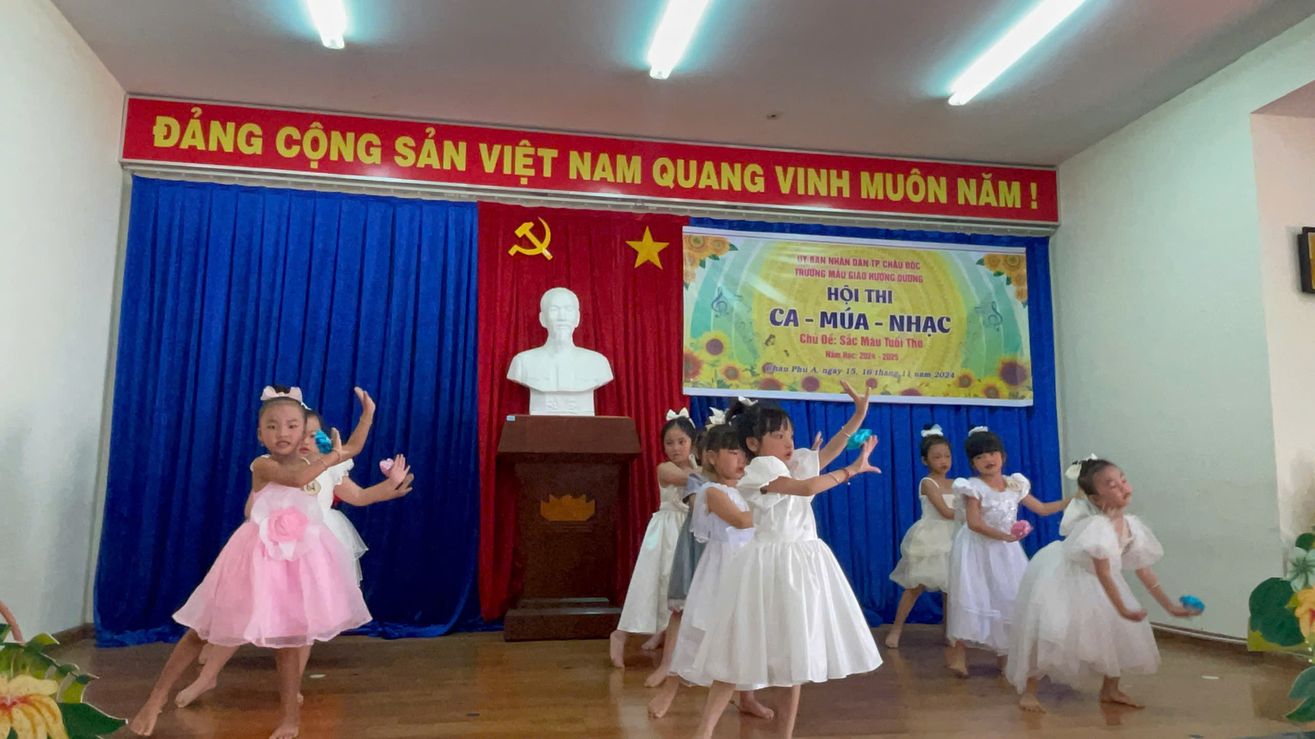 anh tin bai