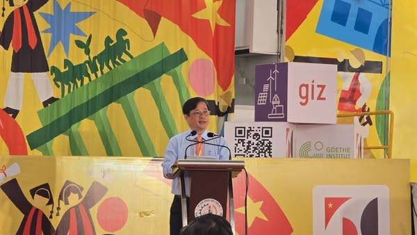 Tầm quan trọng của chuyến xe Đức đối với Khoa Công nghệ thông tin - Trường cao đẳng nghề An Giang