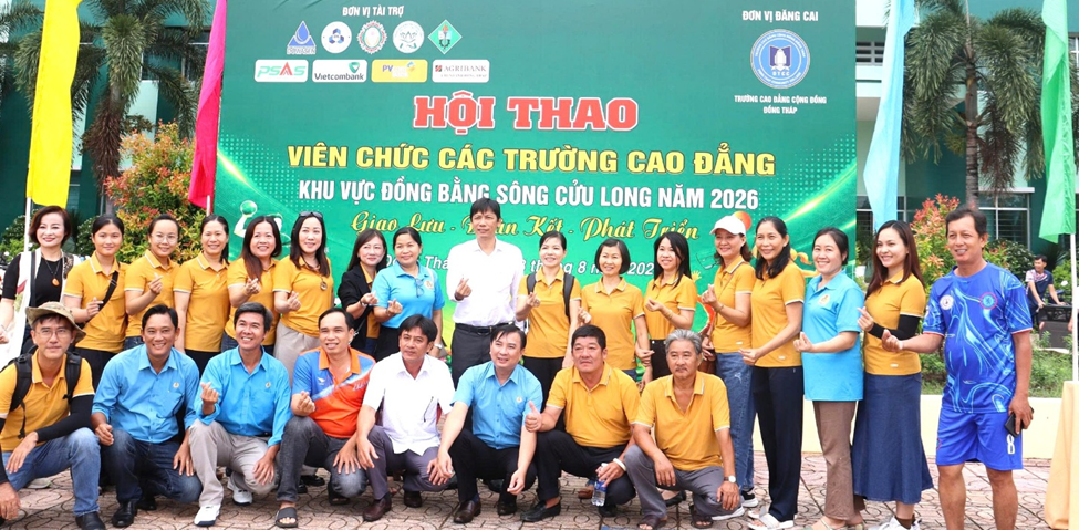Công đoàn viên Khoa Công nghệ thông tin phối hợp với Công đoàn trường tham gia Hội thao viên chức các trường cao đẳng khu vực ĐBSCL năm 2026