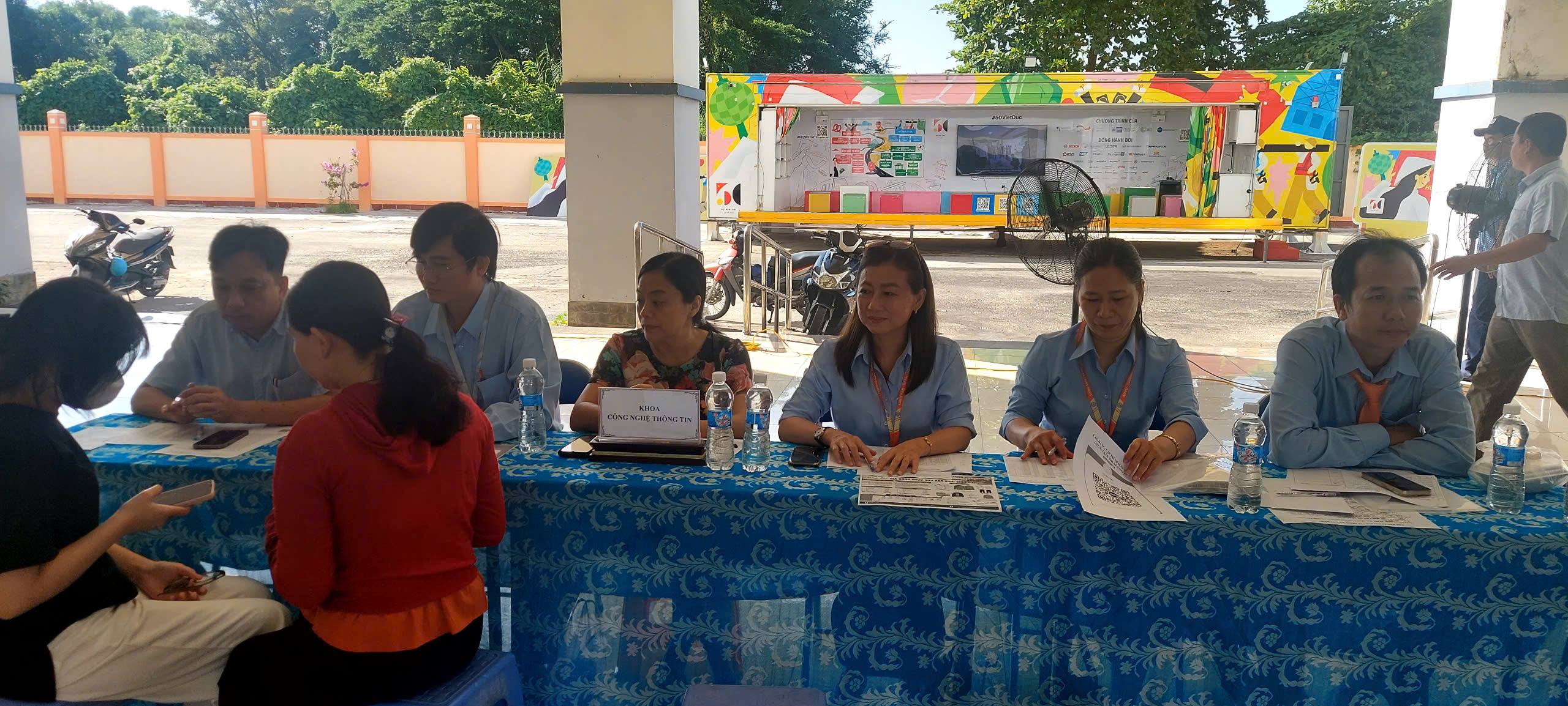 Khoa Công nghệ thông tin Trường Cao đẳng nghề An Giang hân hoan chào đón Tân sinh viên năm học mới