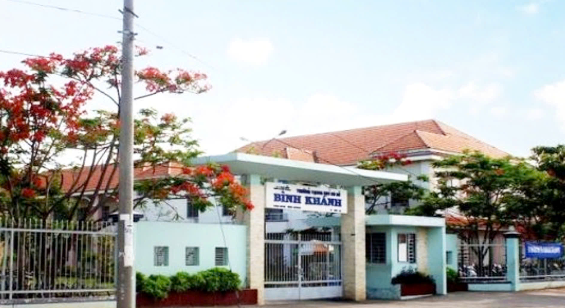 Khoa Công nghệ thông tin Trường Cao đẳng nghề An Giang Tư vấn tuyển sinh tại Trường THCS Bình Khánh