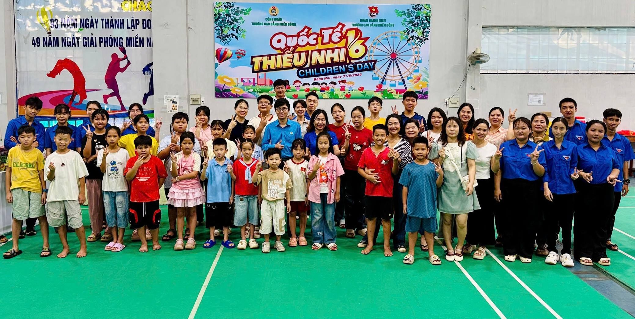 TRƯỜNG CAO ĐẲNG MIỀN ĐÔNG TỔ CHỨC CHƯƠNG TRÌNH VUI TẾT THIẾU NHI 1/6 CHO CON CÁN BỘ, GIẢNG VIÊN, NHÂN VIÊN NHÀ TRƯỜNG