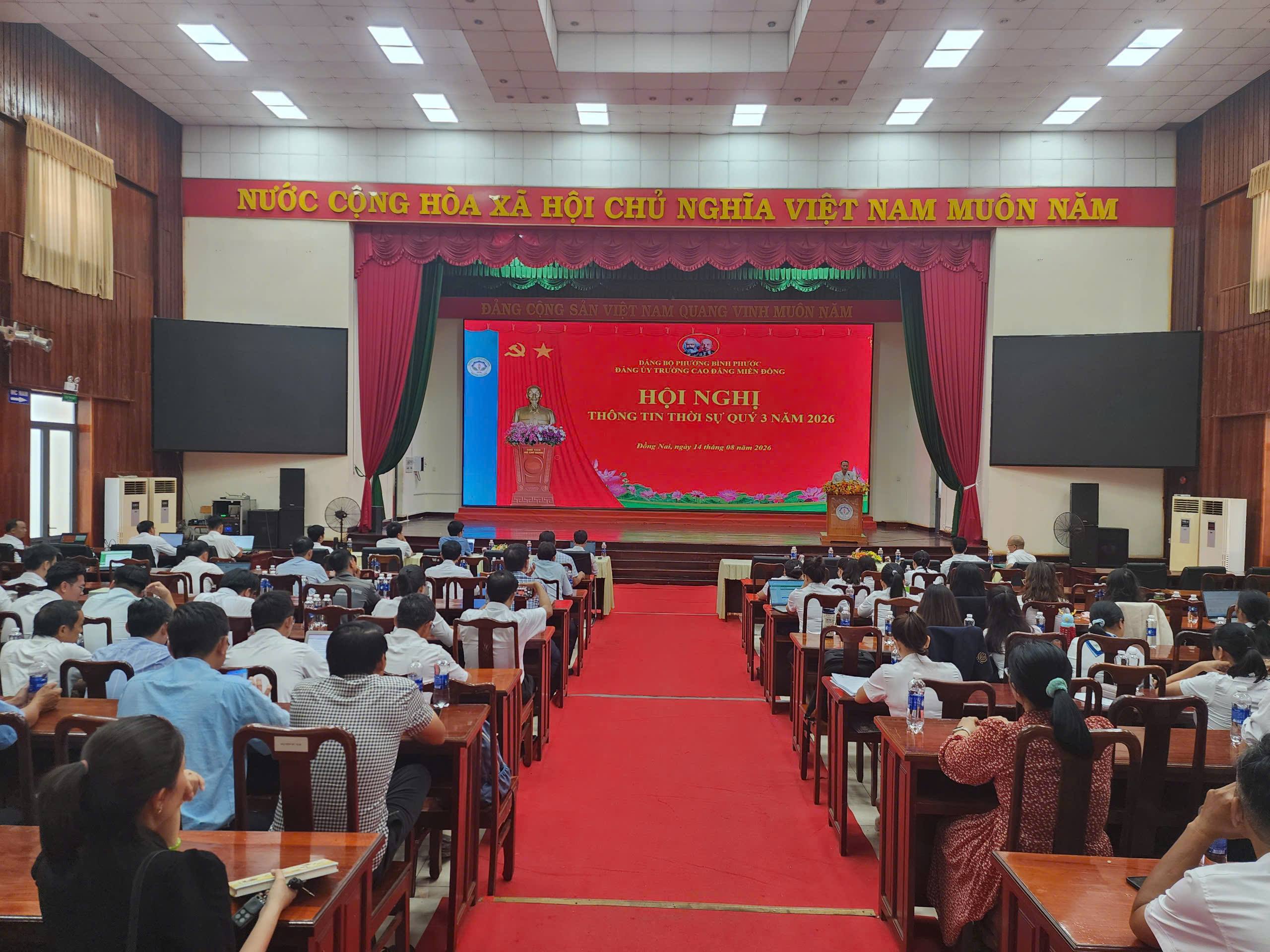 TRƯỜNG CAO ĐẲNG MIỀN ĐÔNG TỔ CHỨC HỘI NGHỊ THÔNG TIN THỜI SỰ QUÝ III VÀ PHỔ BIẾN CÁC VĂN BẢN MỚI
