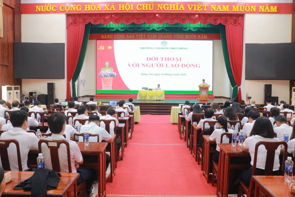 TRƯỜNG CAO ĐẲNG MIỀN ĐÔNG TỔ CHỨC HỘI NGHỊ ĐỐI THOẠI VỚI NGƯỜI LAO ĐỘNG NĂM 2026