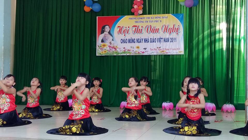 Hội thi văn nghệ chào mừng ngày nhà giáo Việt Nam 20 - 11