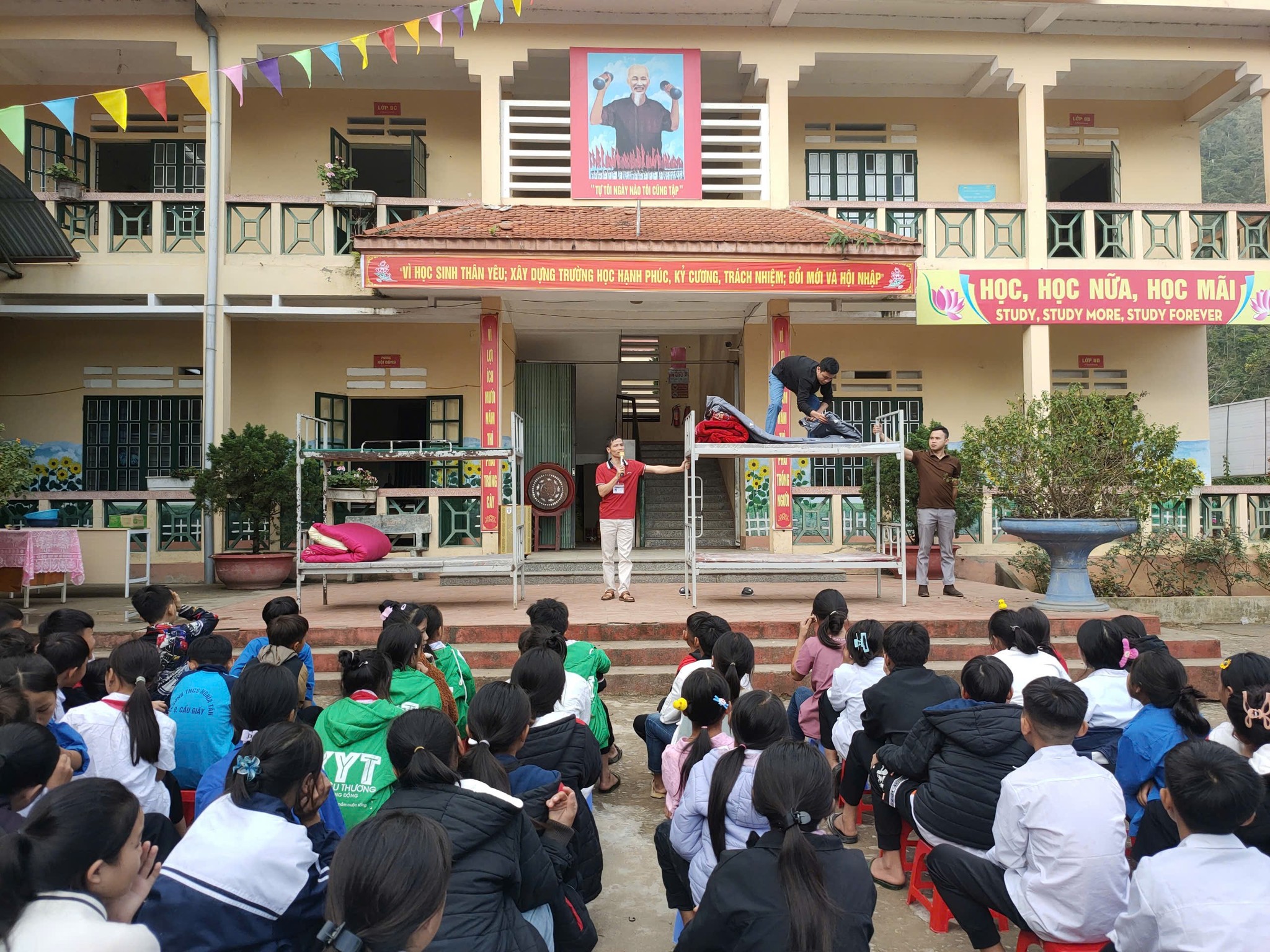 anh tin bai