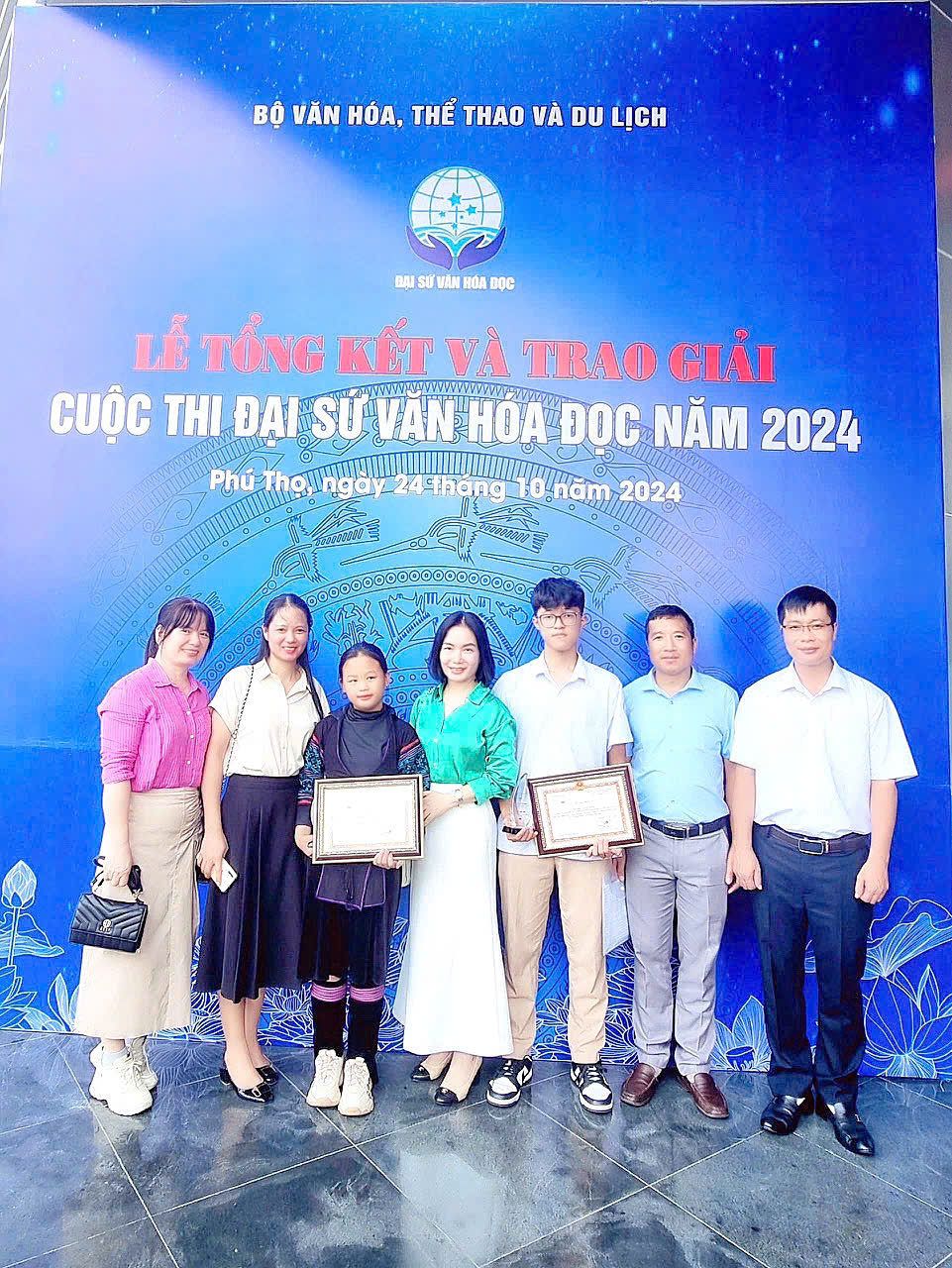 anh tin bai