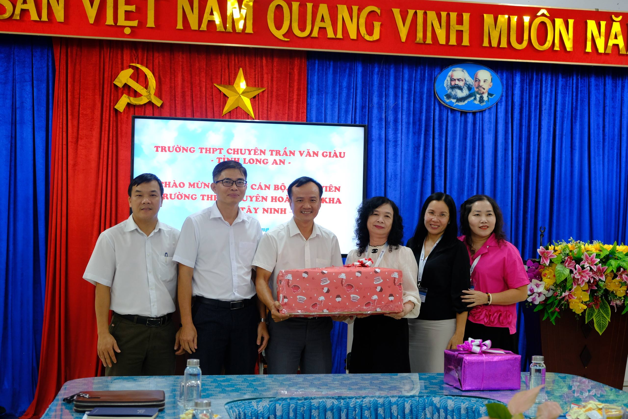 anh tin bai