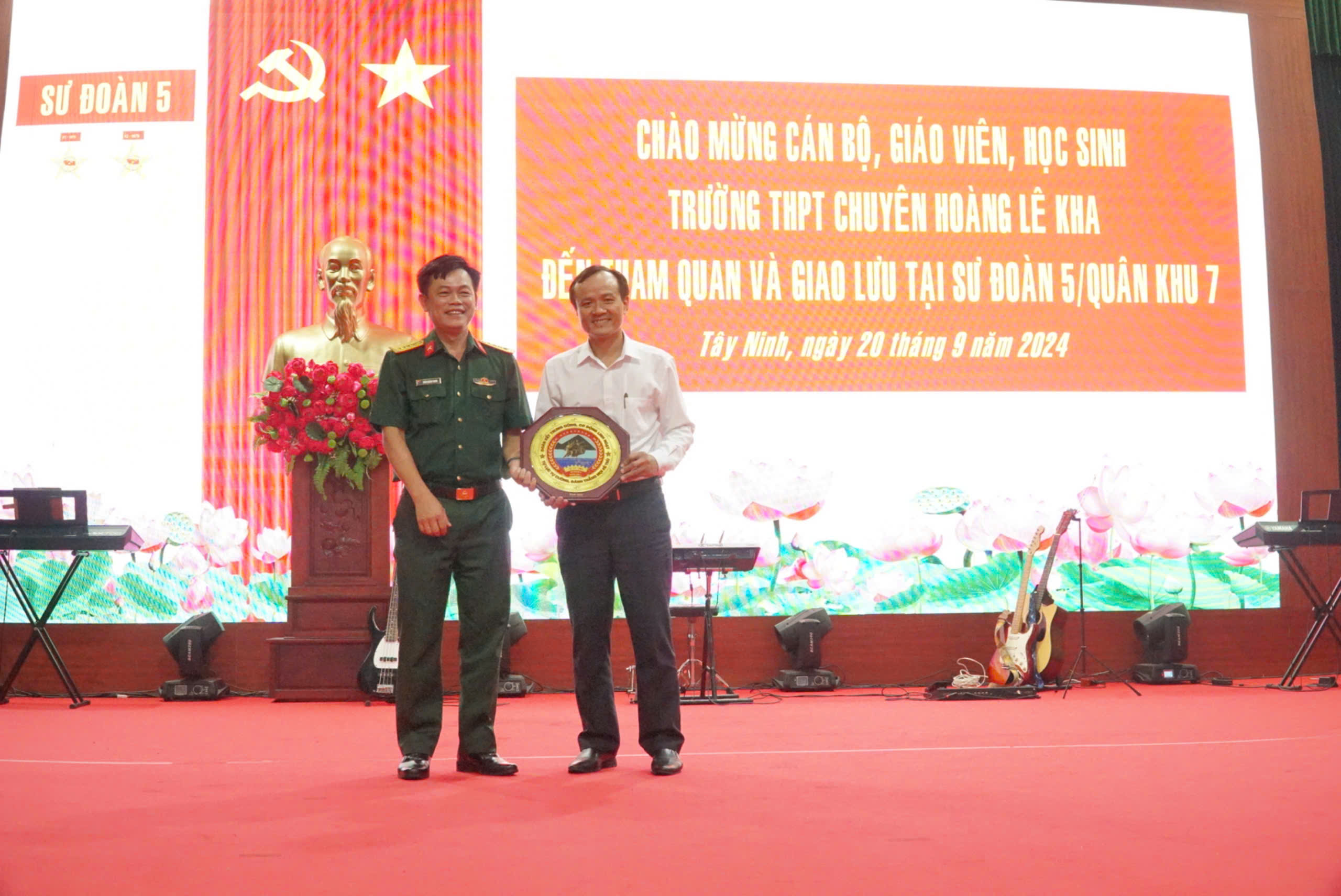 anh tin bai