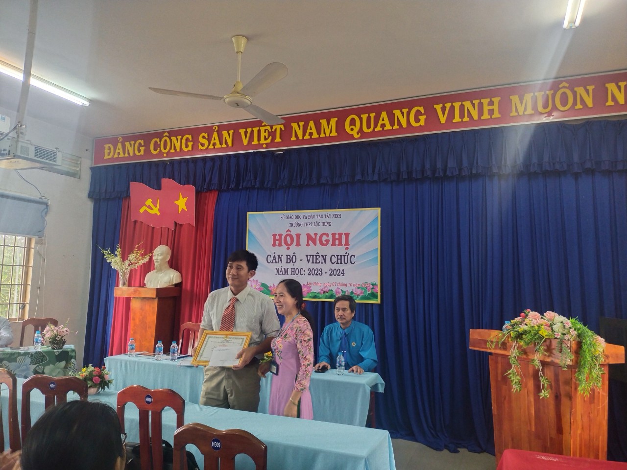 anh tin bai