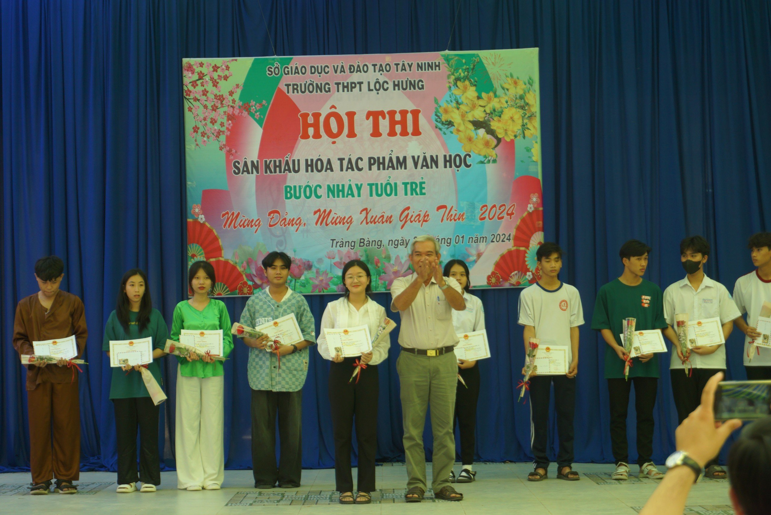 anh tin bai