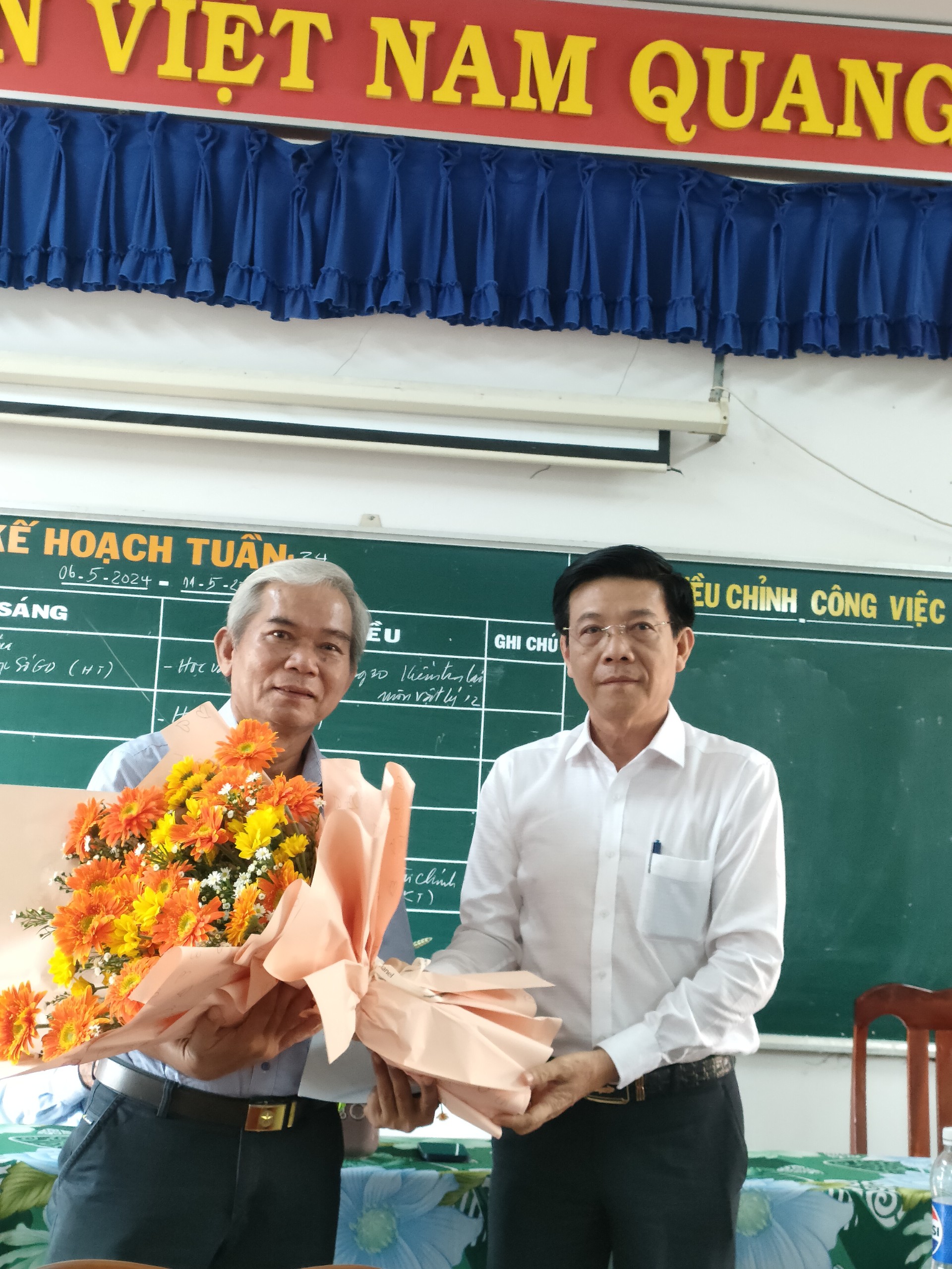 anh tin bai