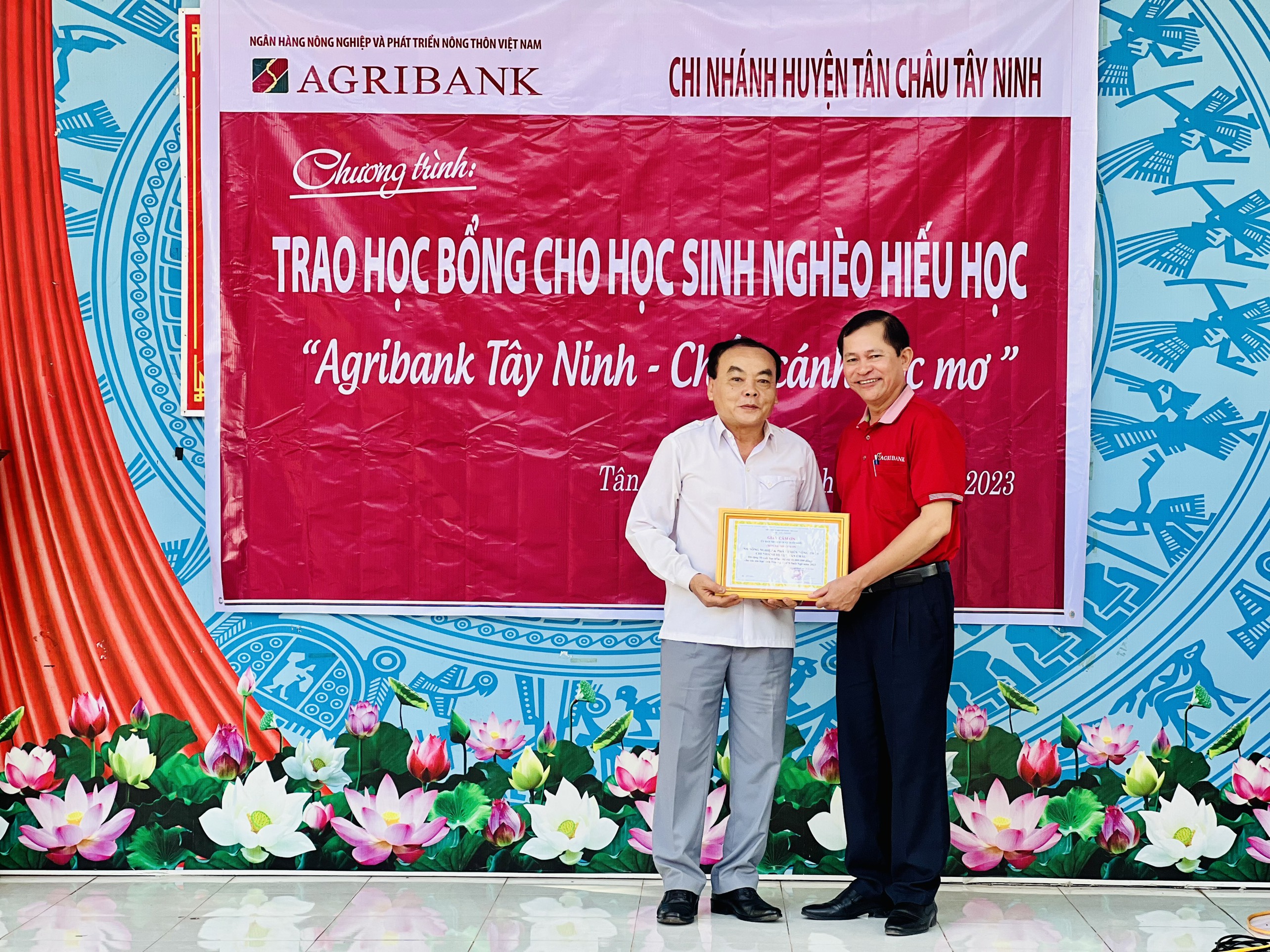 anh tin bai