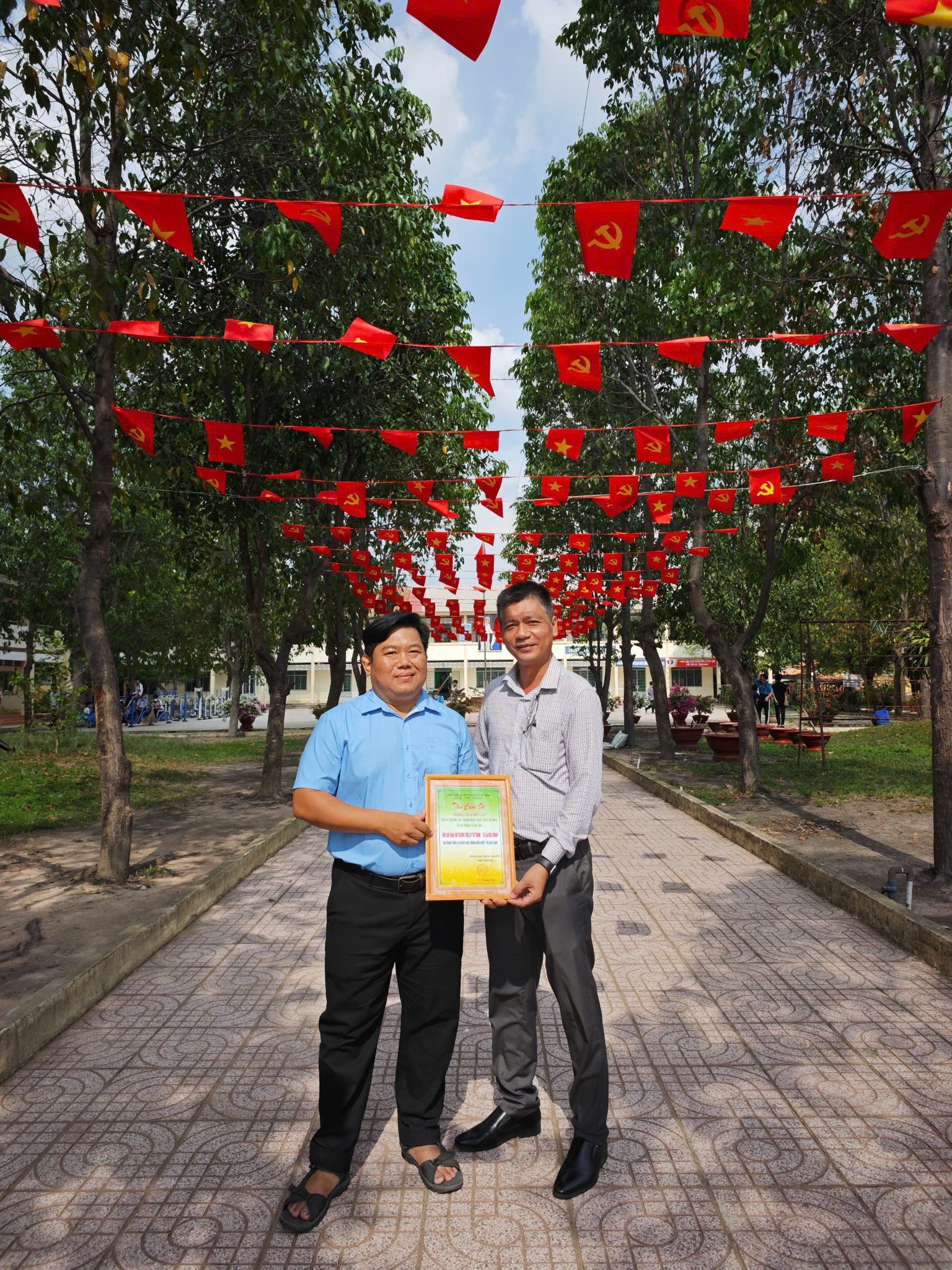 anh tin bai