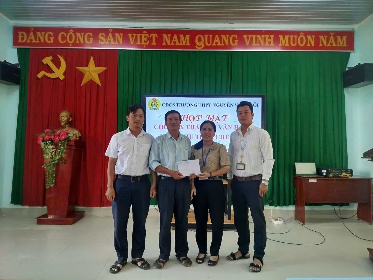 anh tin bai