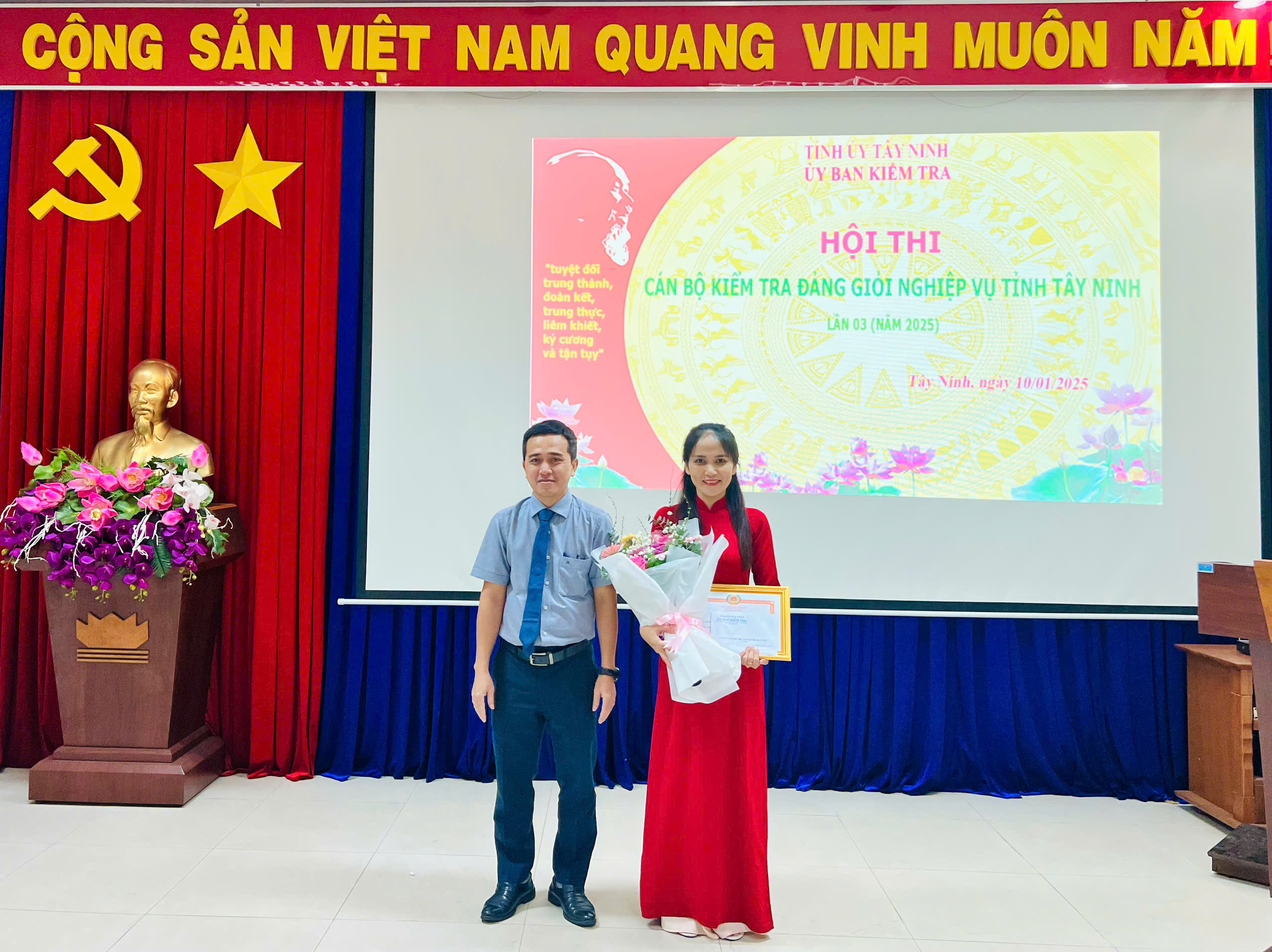 anh tin bai