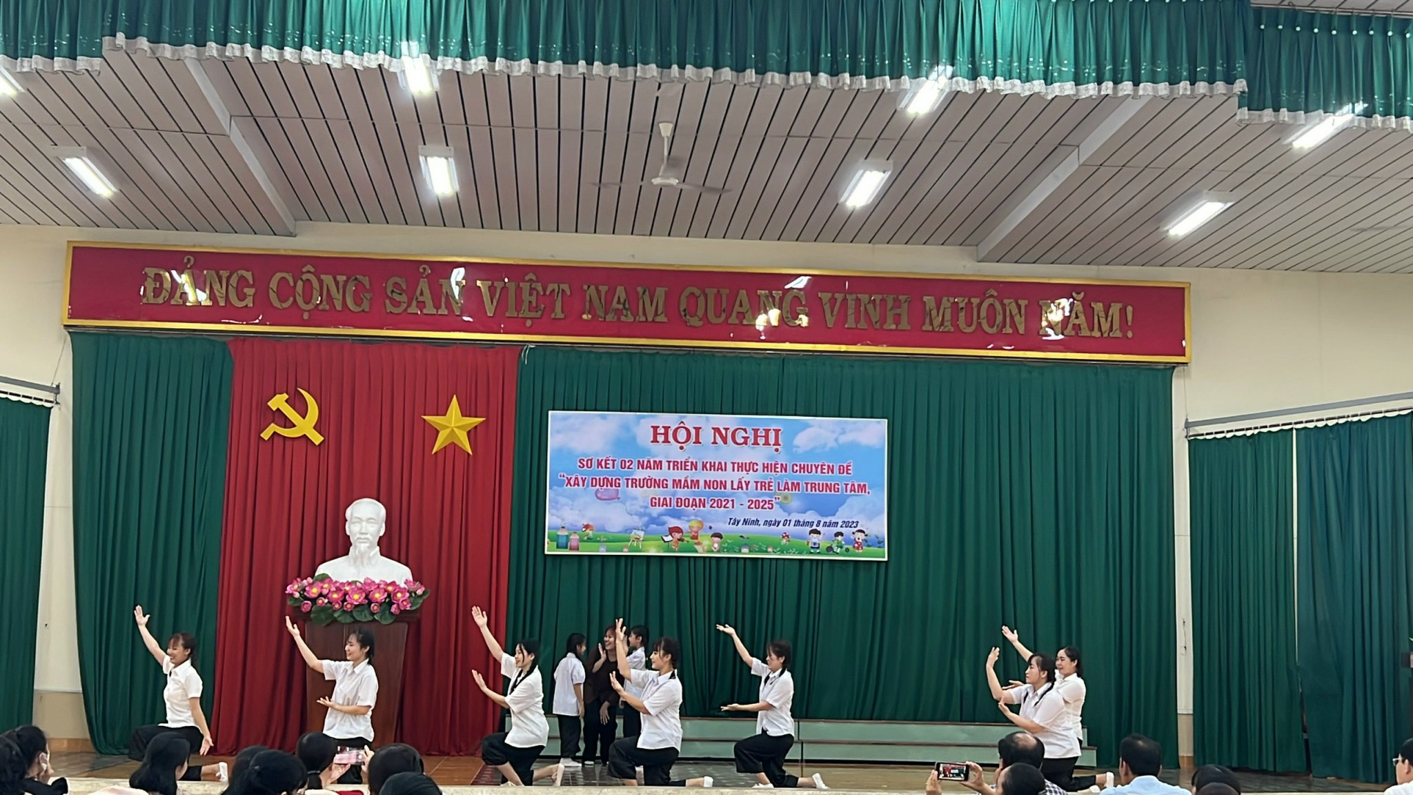 anh tin bai