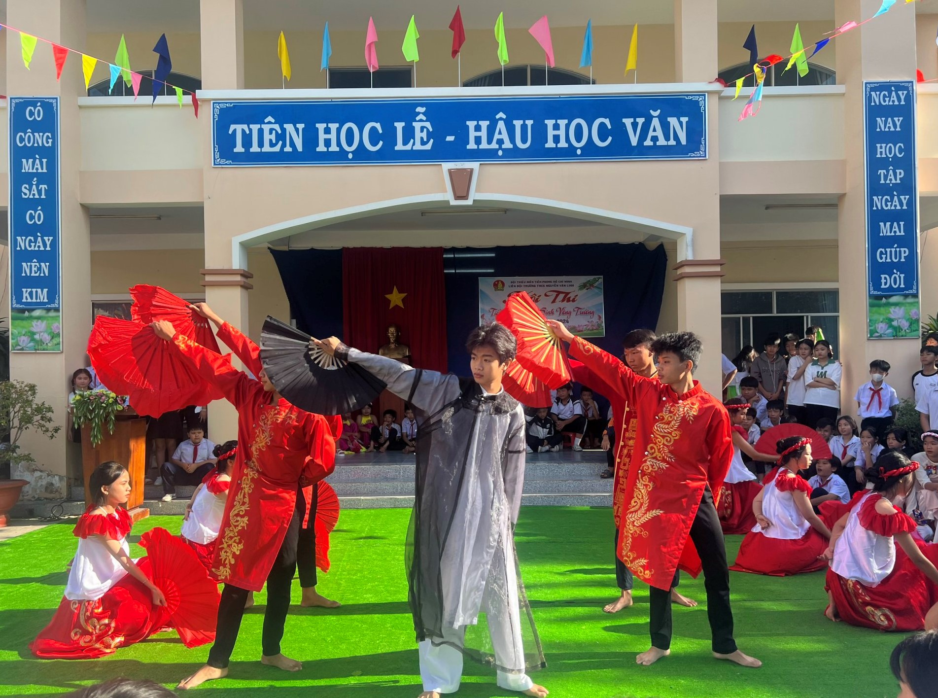 anh tin bai