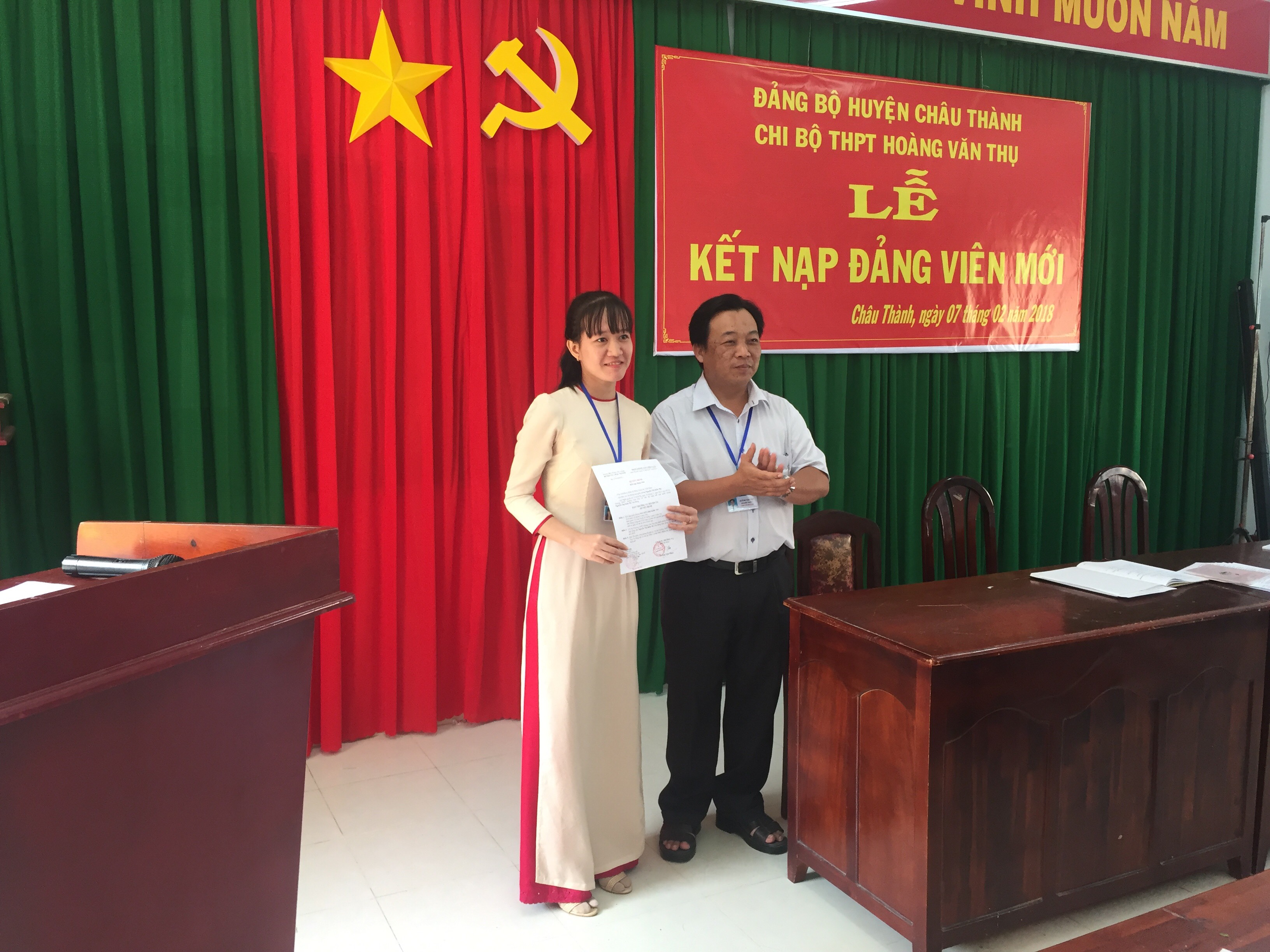 KẾT NẠP ĐẢNG