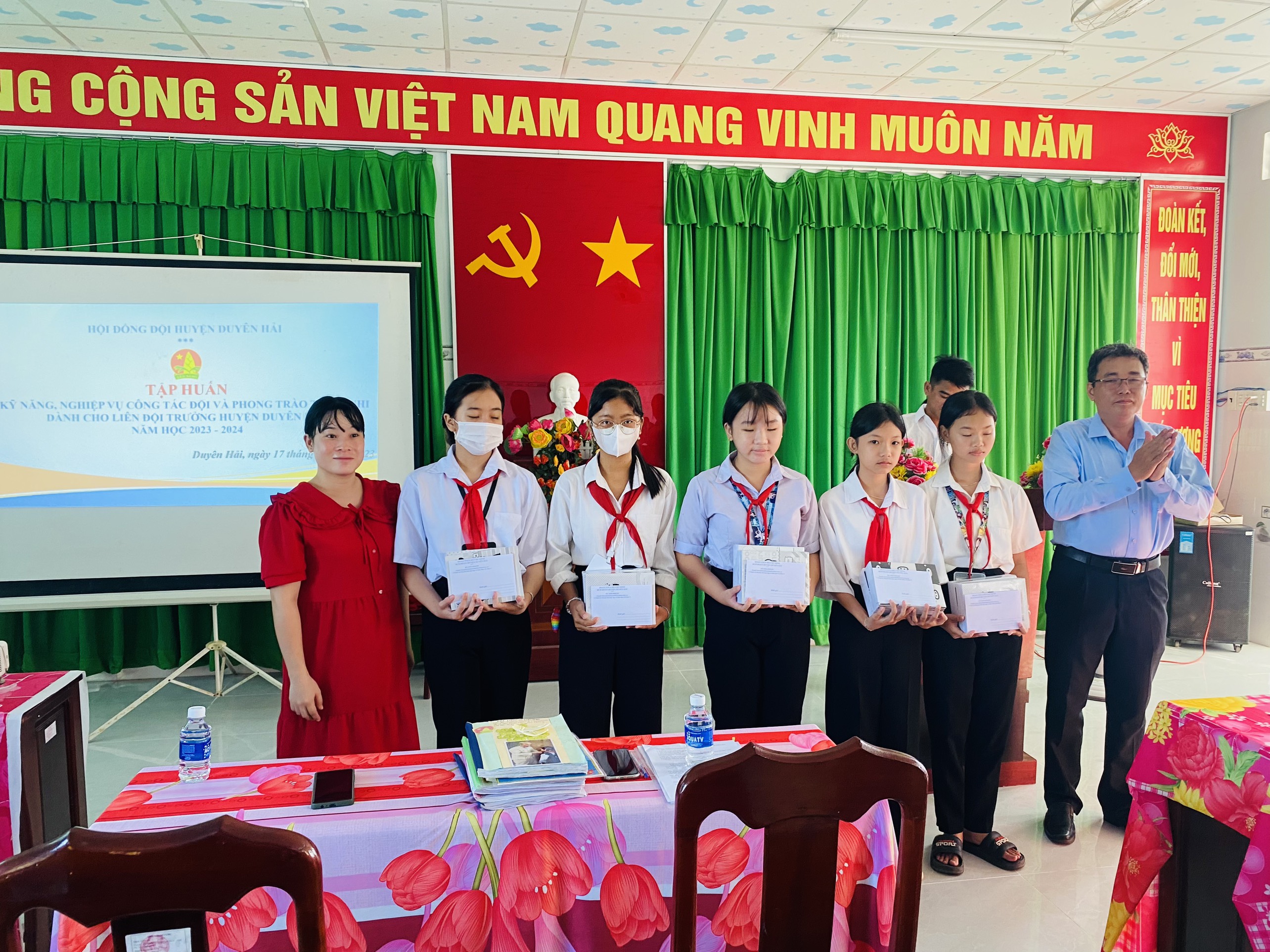 anh tin bai