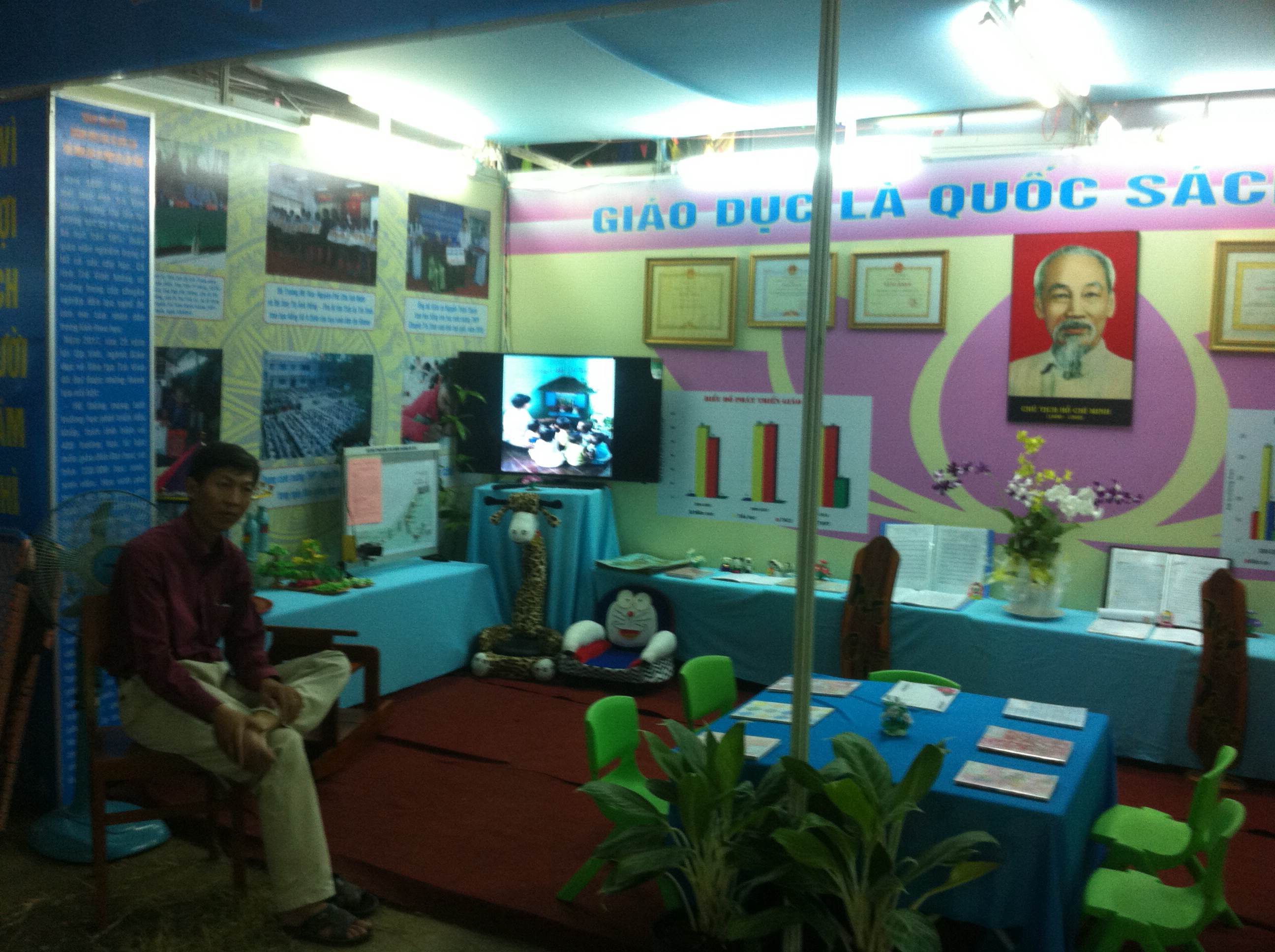 ĐDDH tham gia hội chợ triển lãm