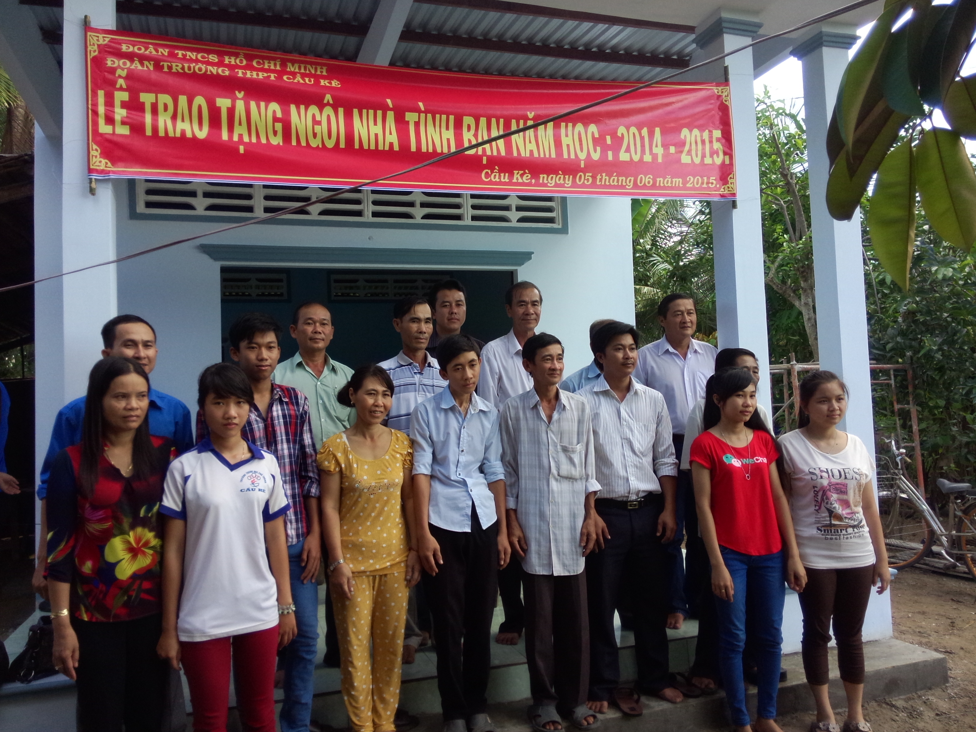 Đoàn TN trao 