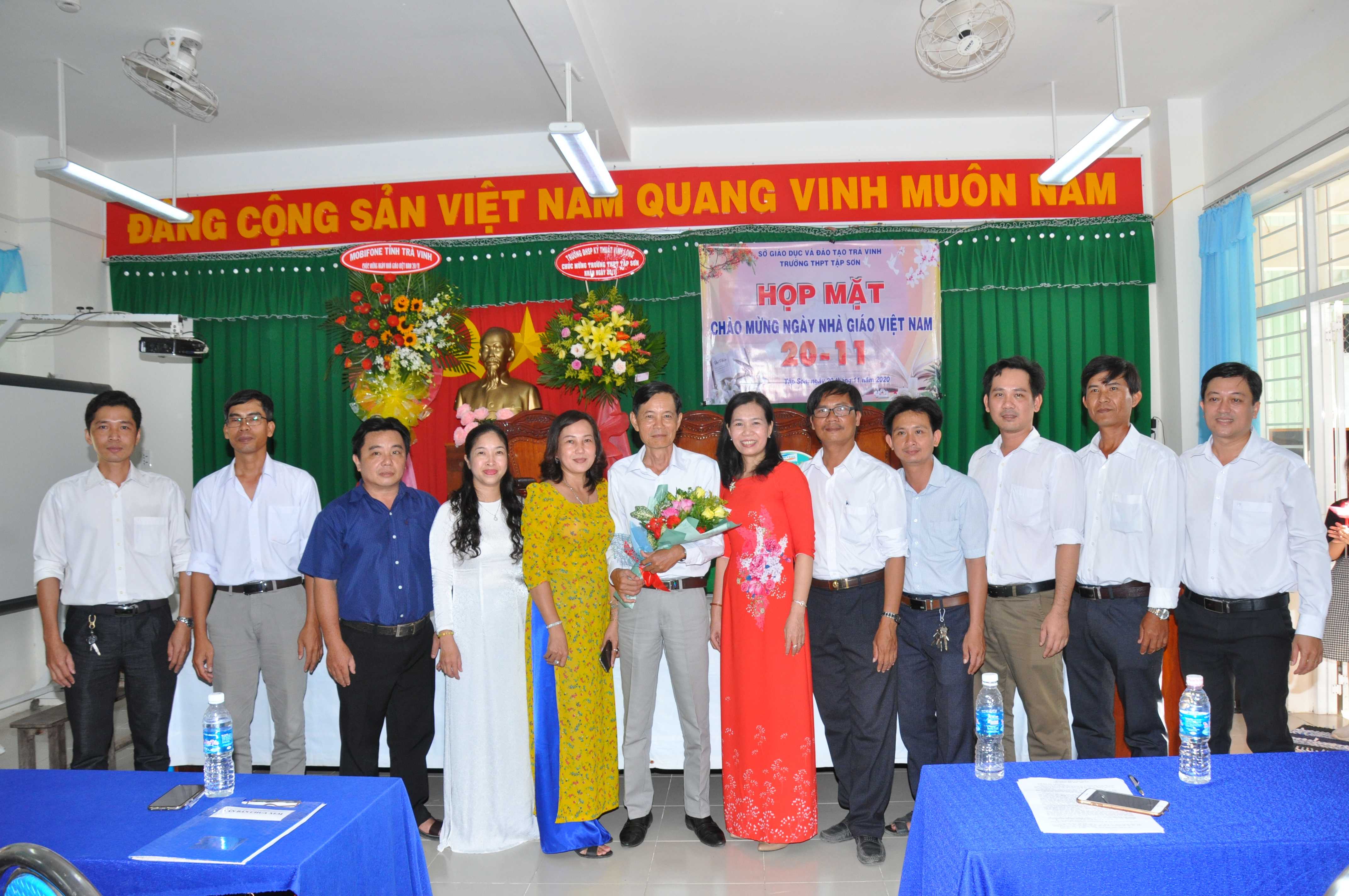 Hoạt động kỷ niệm ngày 20-11-2021