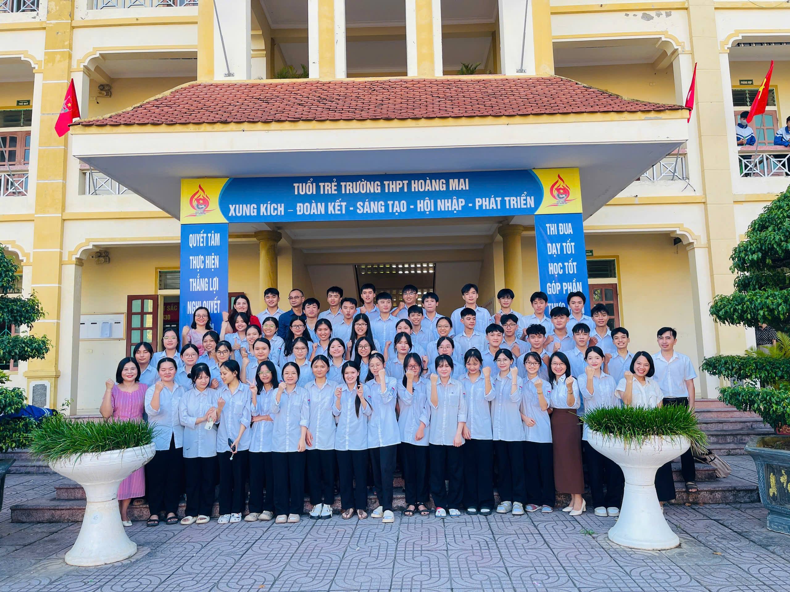 Anh-tin-bai