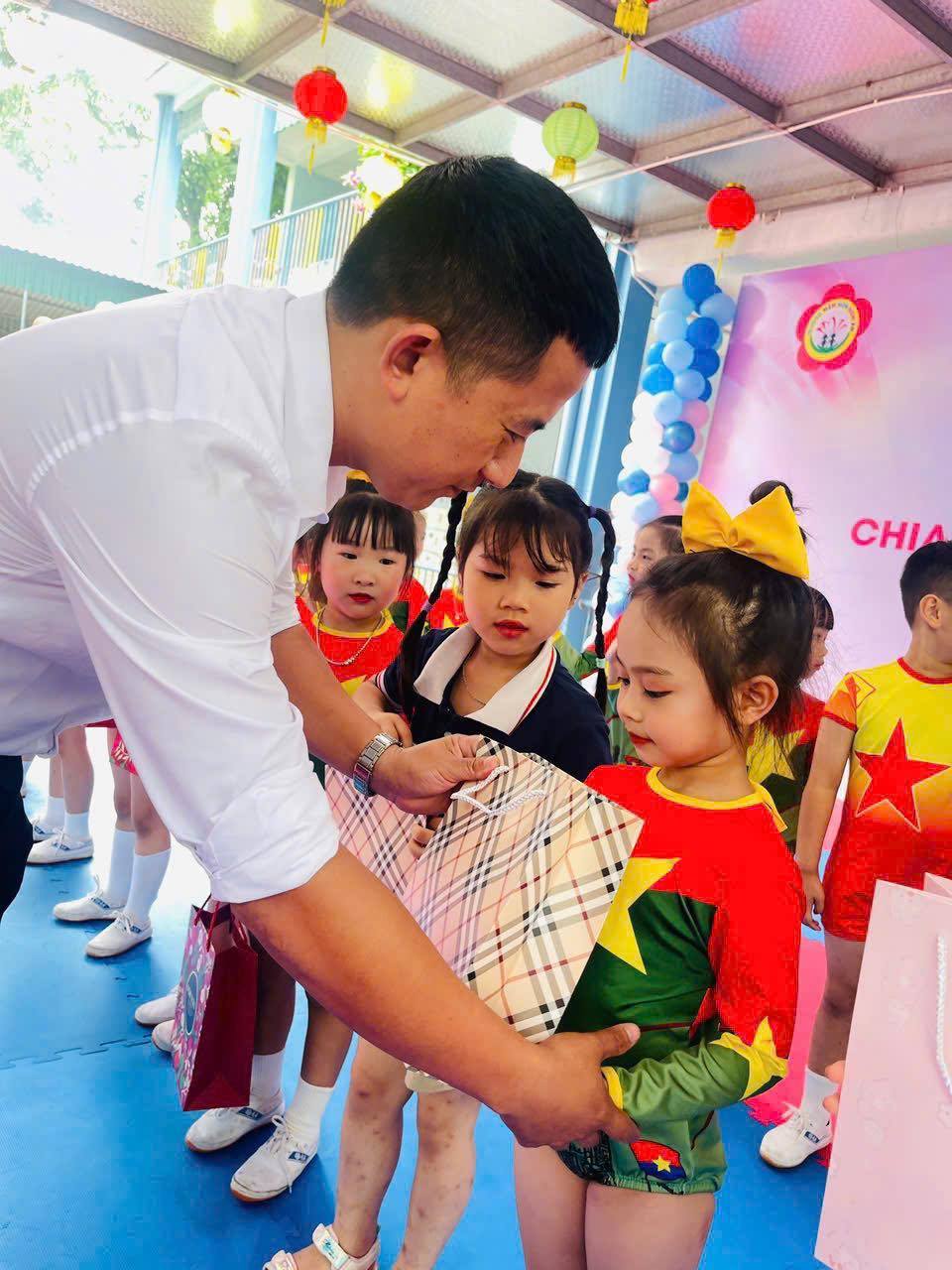 anh tin bai